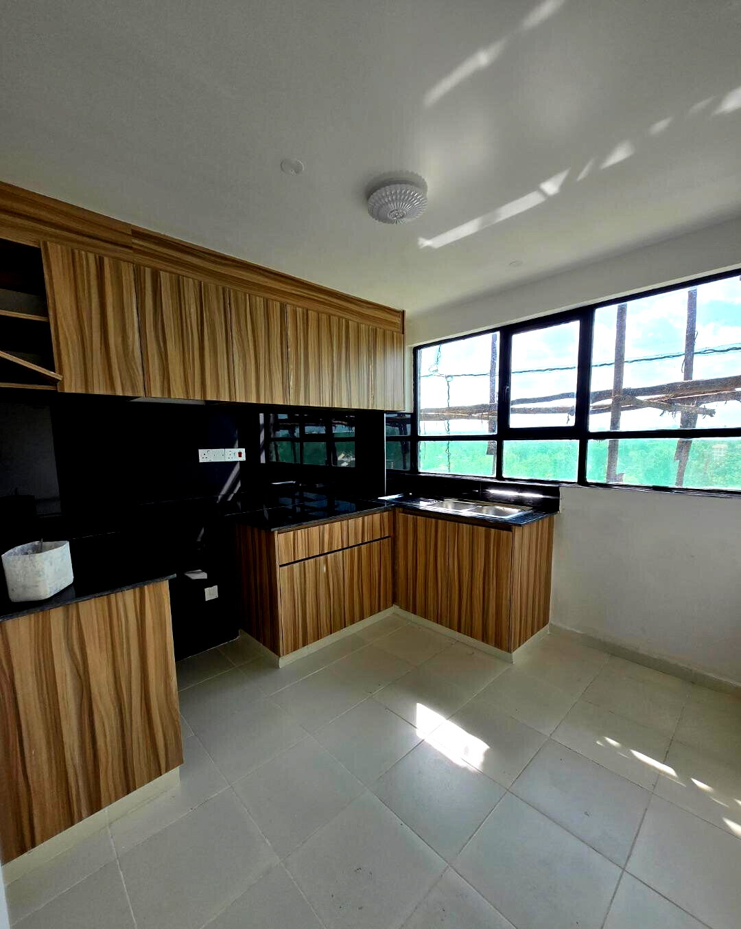 4BR Duplex in Garden Estate - Behind Mountain Mall, Thome