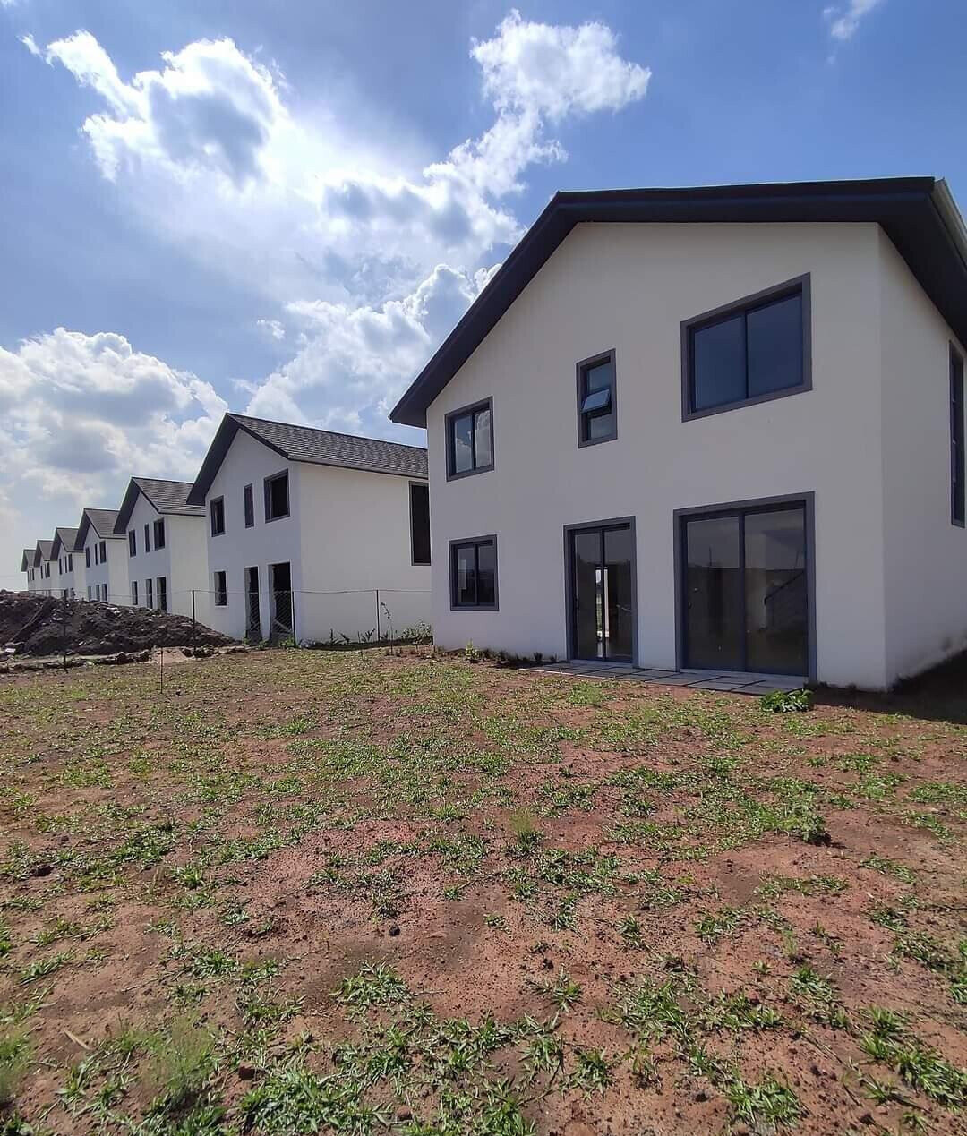 4BR All-Ensuite Townhouse with Gym & Pool - Maasai Lodge
