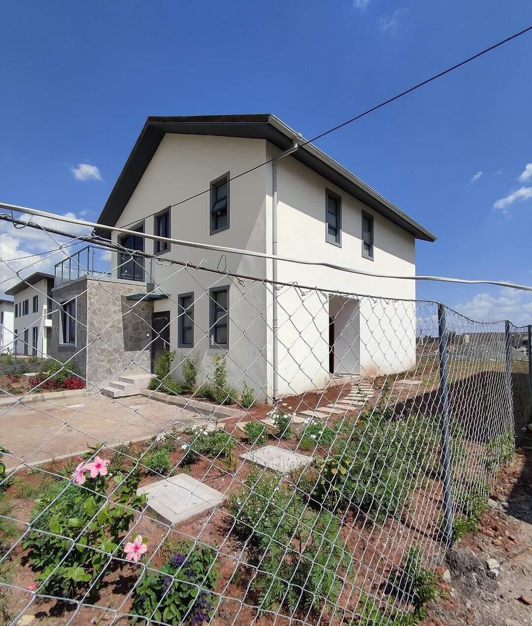 4BR All-Ensuite Townhouse with Gym & Pool - Maasai Lodge