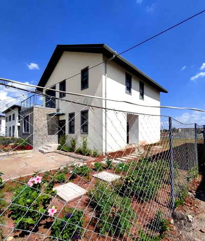 4BR All-Ensuite Townhouse with Gym & Pool - Maasai Lodge