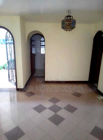 5bdrm Townhouse/Terrace in Riverside Drive for sale - Image 9