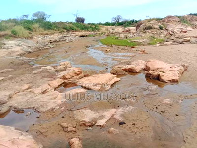 8 Acres Makindu Makueni - Image 3