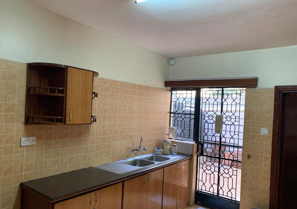 5-Ensuite Townhouse with Solar & Borehole - Lavington Gated Community