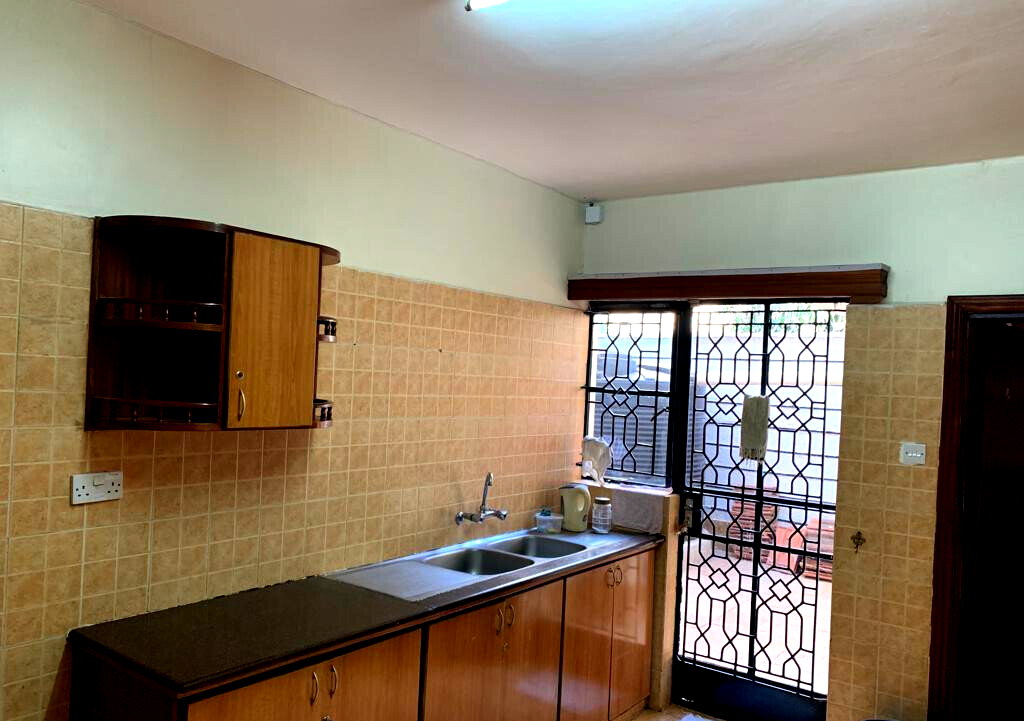 5-Ensuite Townhouse with Solar & Borehole - Lavington Gated Community