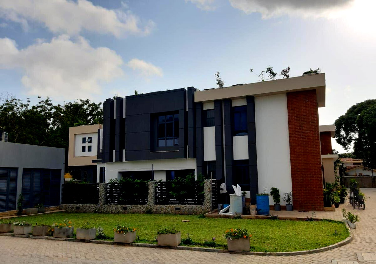 4BR Townhouse with Pool & Generator - Links Road, Nyali