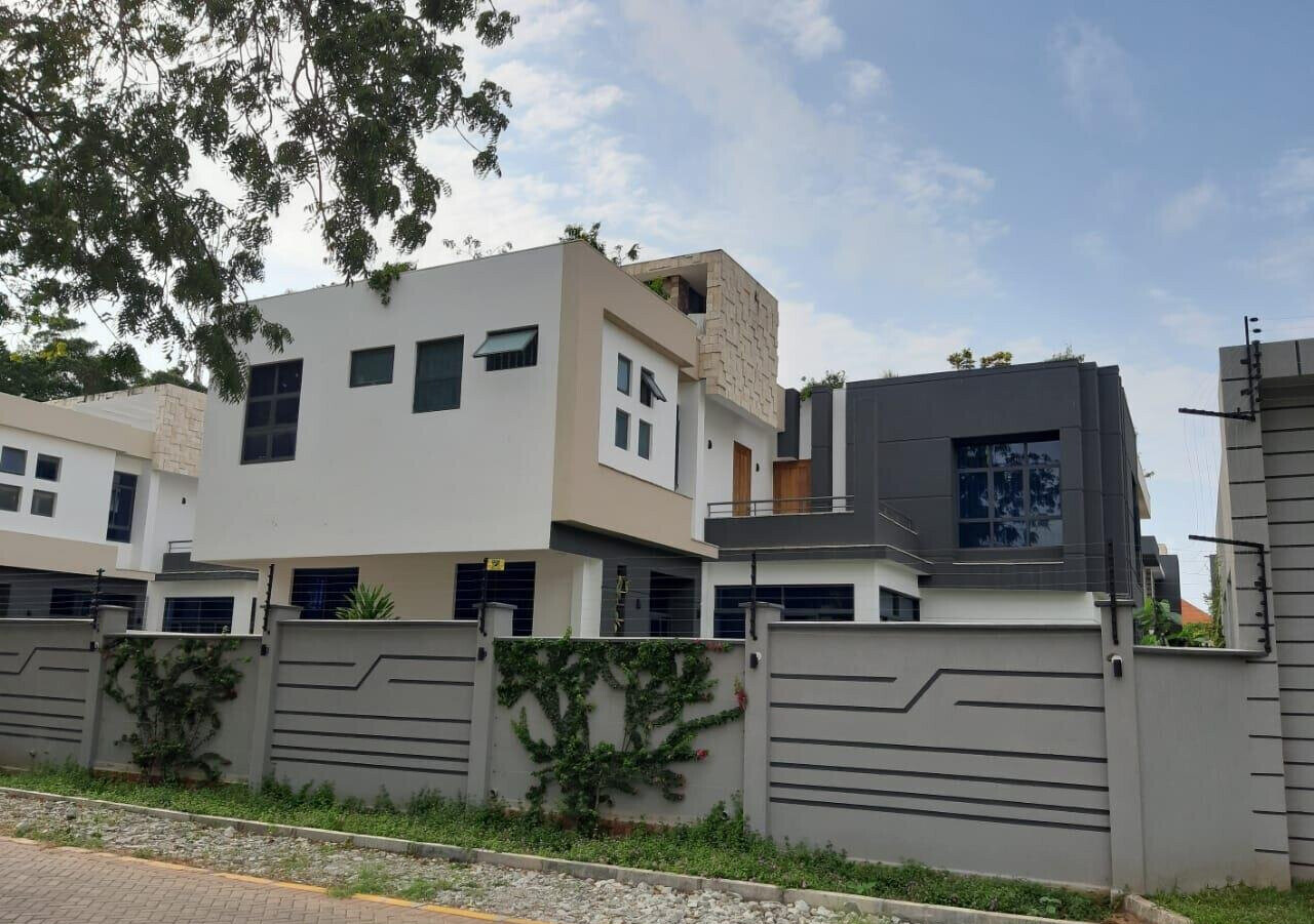 4BR Townhouse with Pool & Generator - Links Road, Nyali