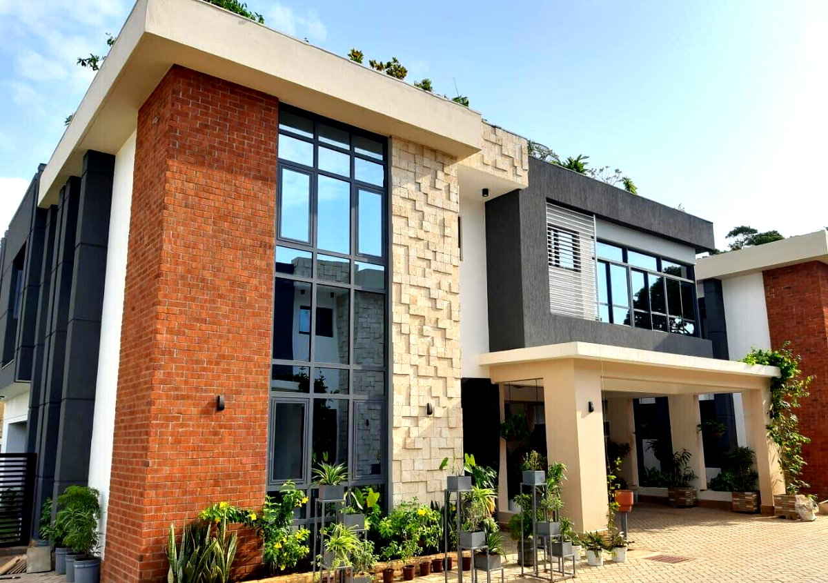 4BR Townhouse with Pool & Generator - Links Road, Nyali