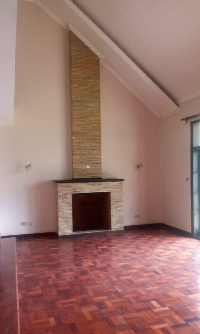 4BR All-Ensuite Townhouse with Guest Room & Fireplace - Rosslyn, Runda
