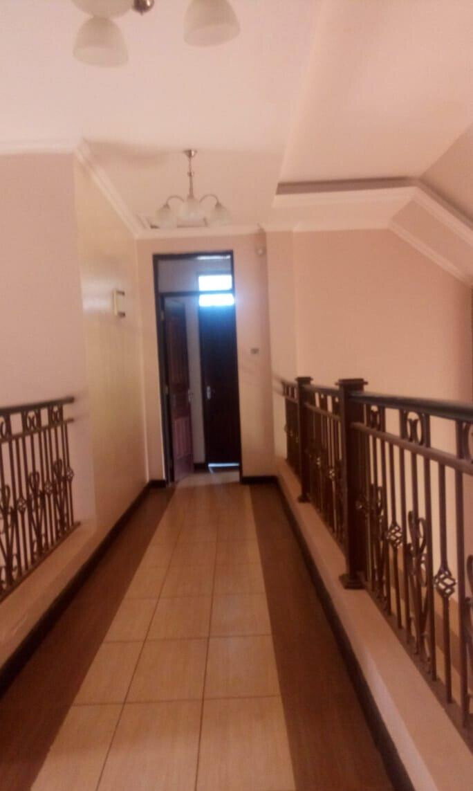 4BR All-Ensuite Townhouse with Guest Room & Fireplace - Rosslyn, Runda