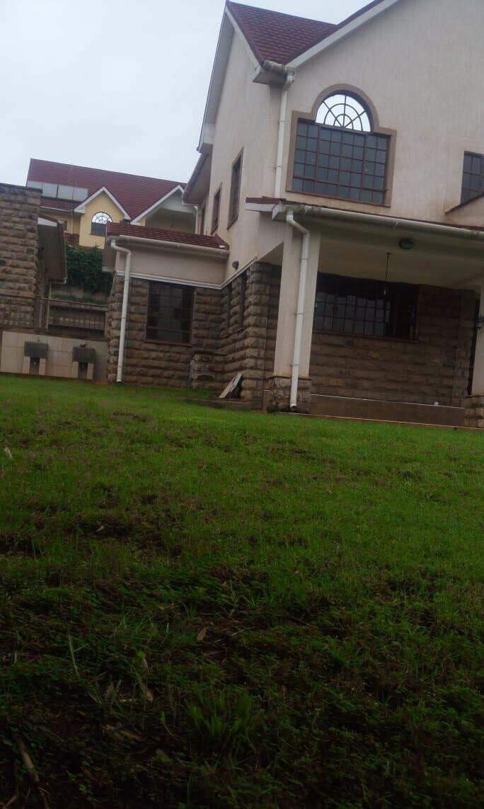 4BR All-Ensuite Townhouse with Guest Room & Fireplace - Rosslyn, Runda