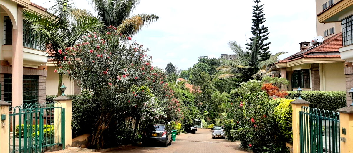 4-Ensuite Townhouse with Fireplace & DSQ - Westlands