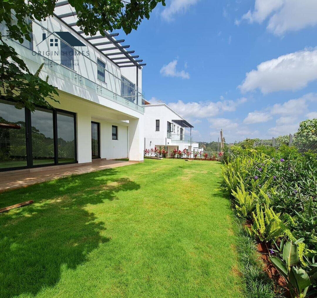 5 En-Suite Townhouse with Lift & Solar - Kitisuru