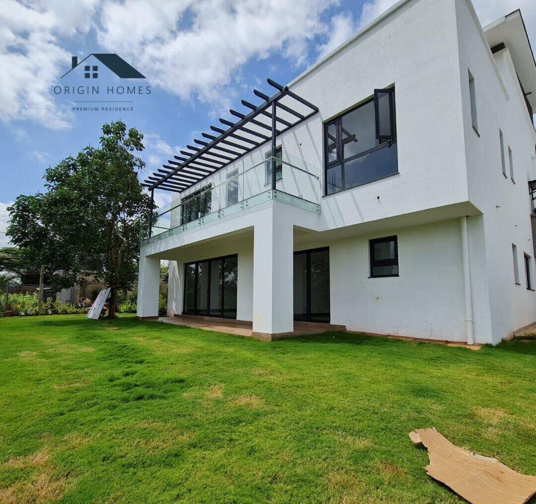 5 En-Suite Townhouse with Lift & Solar - Kitisuru