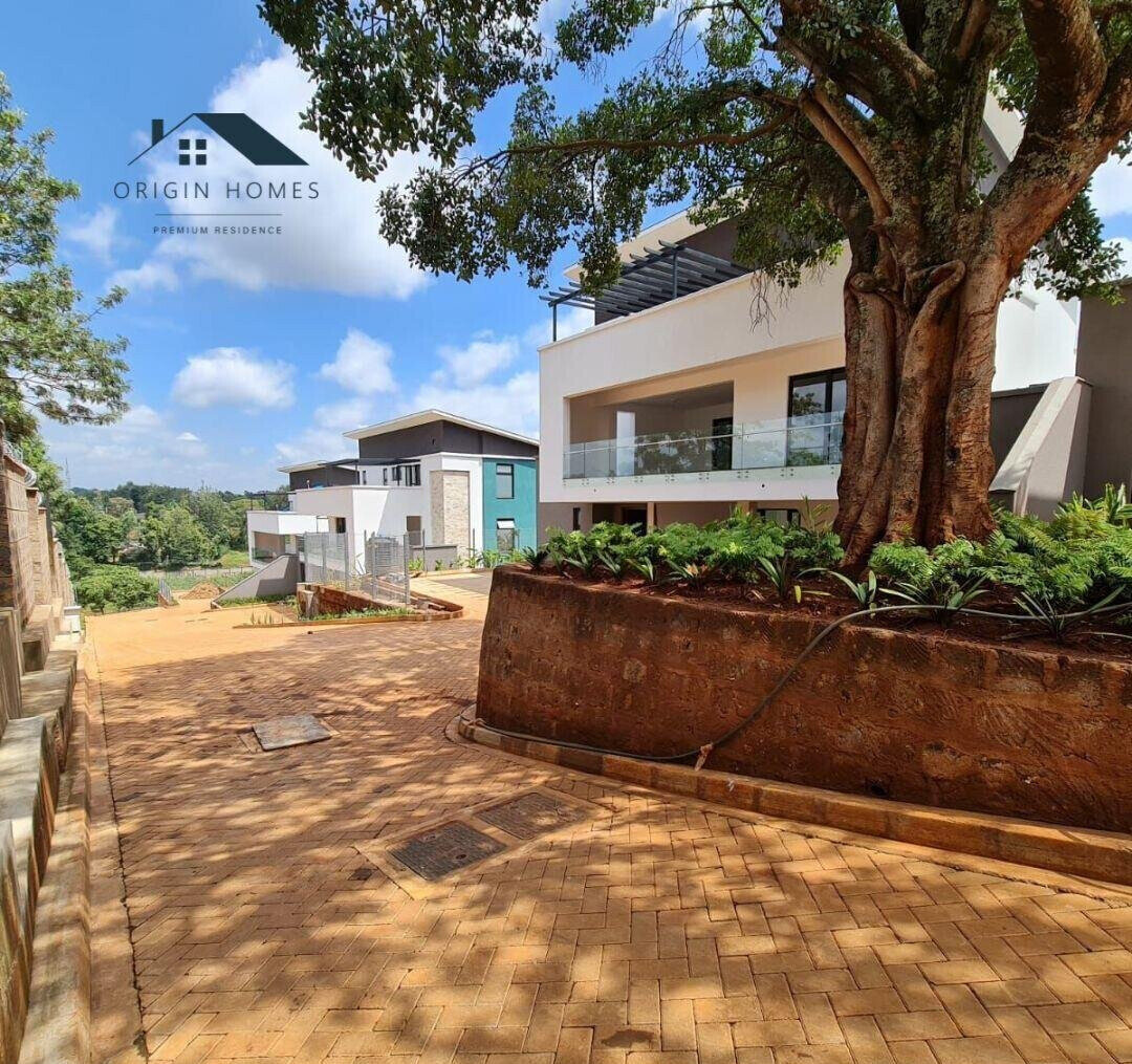 5 En-Suite Townhouse with Lift & Solar - Kitisuru