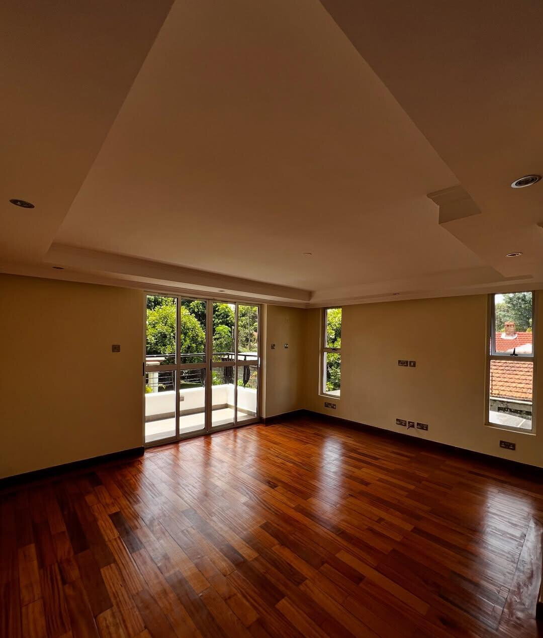 5-Ensuite Townhouse with Jacuzzi & Gym Space - Lavington