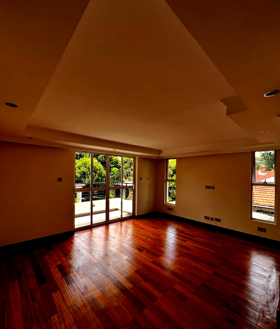 5-Ensuite Townhouse with Jacuzzi & Gym Space - Lavington