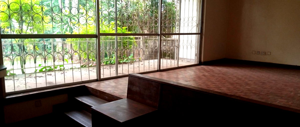 Spacious 5BR Townhouse with River-View Gazebo - Spring Valley