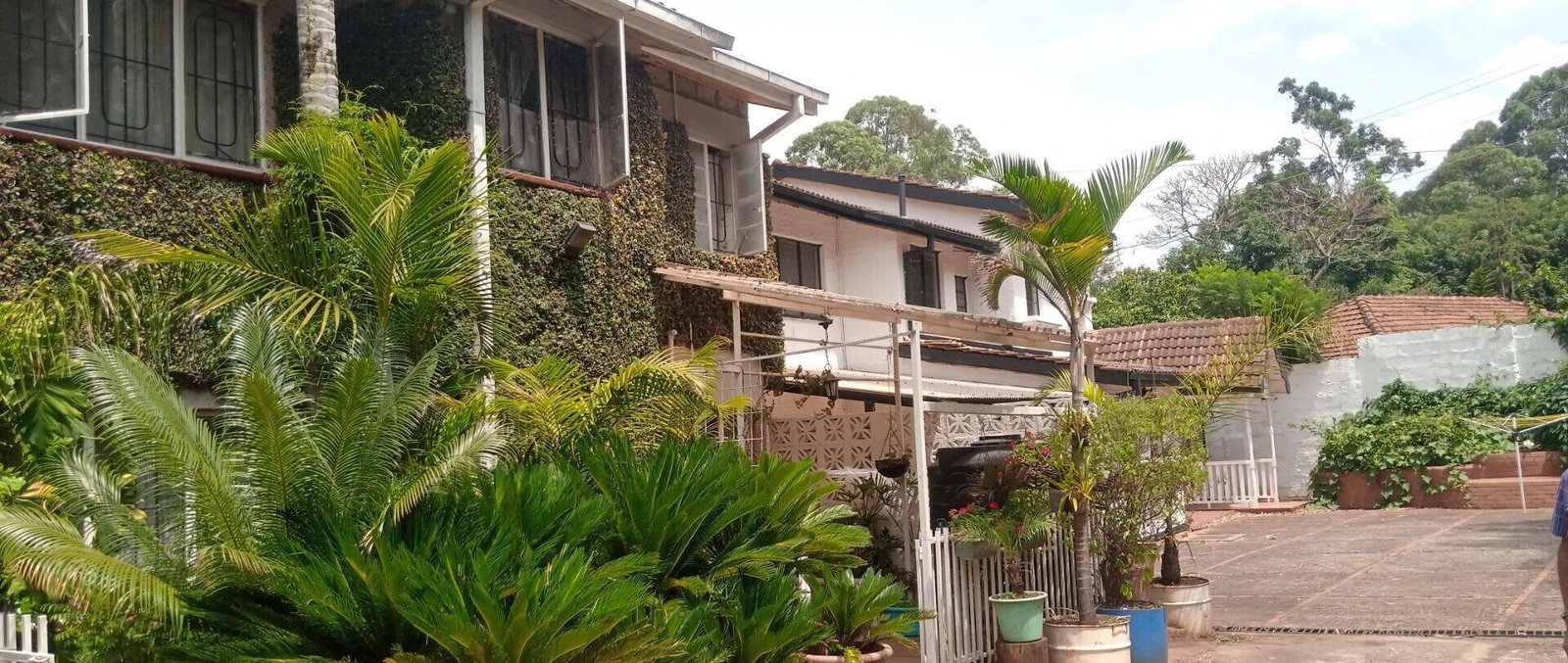 Spacious 5BR Townhouse with River-View Gazebo - Spring Valley