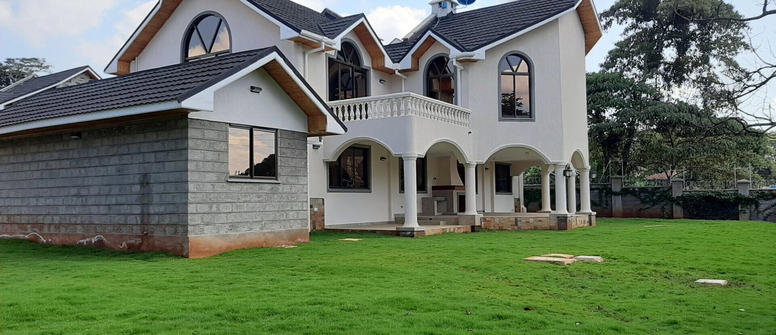 5-Ensuite Townhouse with Fireplace & DSQ - Lower Kabete
