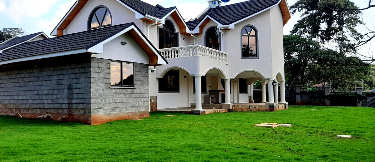 5-Ensuite Townhouse with Fireplace & DSQ - Lower Kabete