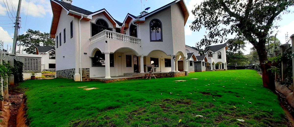 5-Ensuite Townhouse with Fireplace & DSQ - Lower Kabete