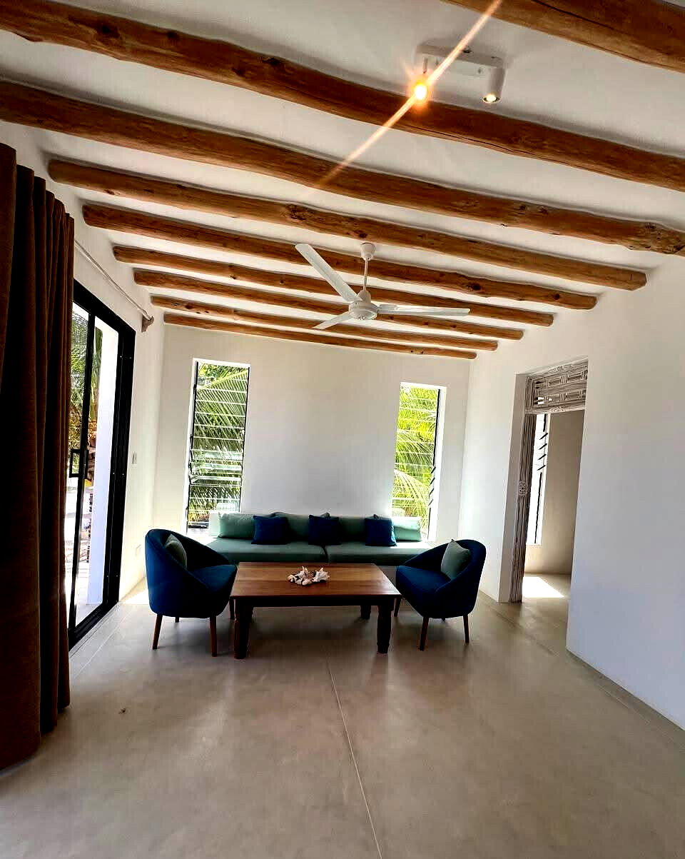 Beachfront 2BR All-Ensuite Condo with Ocean Views - Kikambala