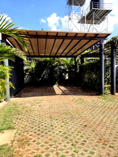 4bdrm Duplex in Garden Estate, Ridgeways for sale - Image 3