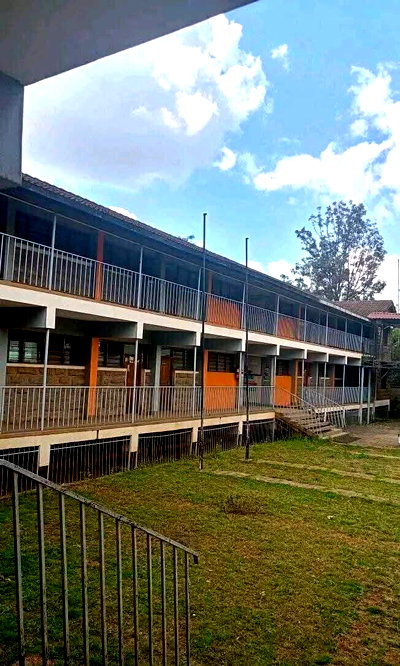 3/4 Acre School with Garden
