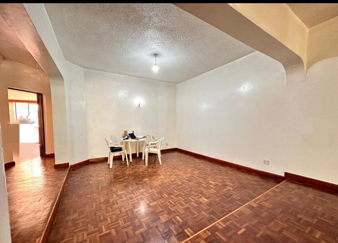 5-Ensuite Townhouse with Private Garden & Pool - Lavington