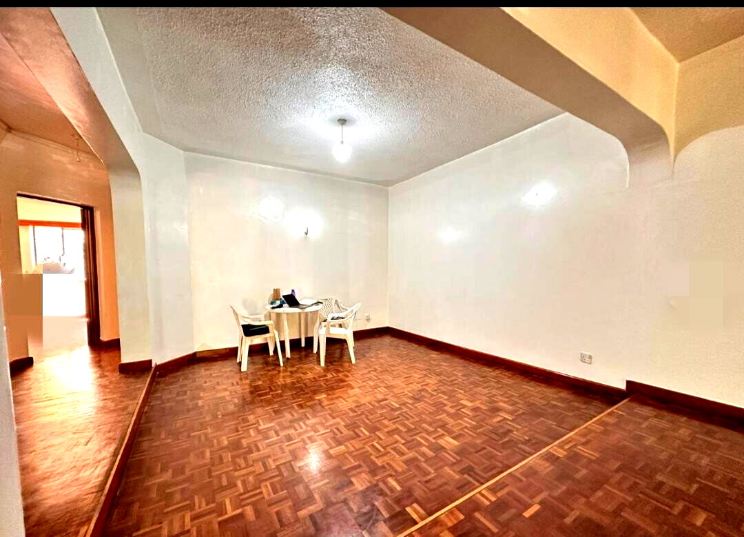 5-Ensuite Townhouse with Private Garden & Pool - Lavington