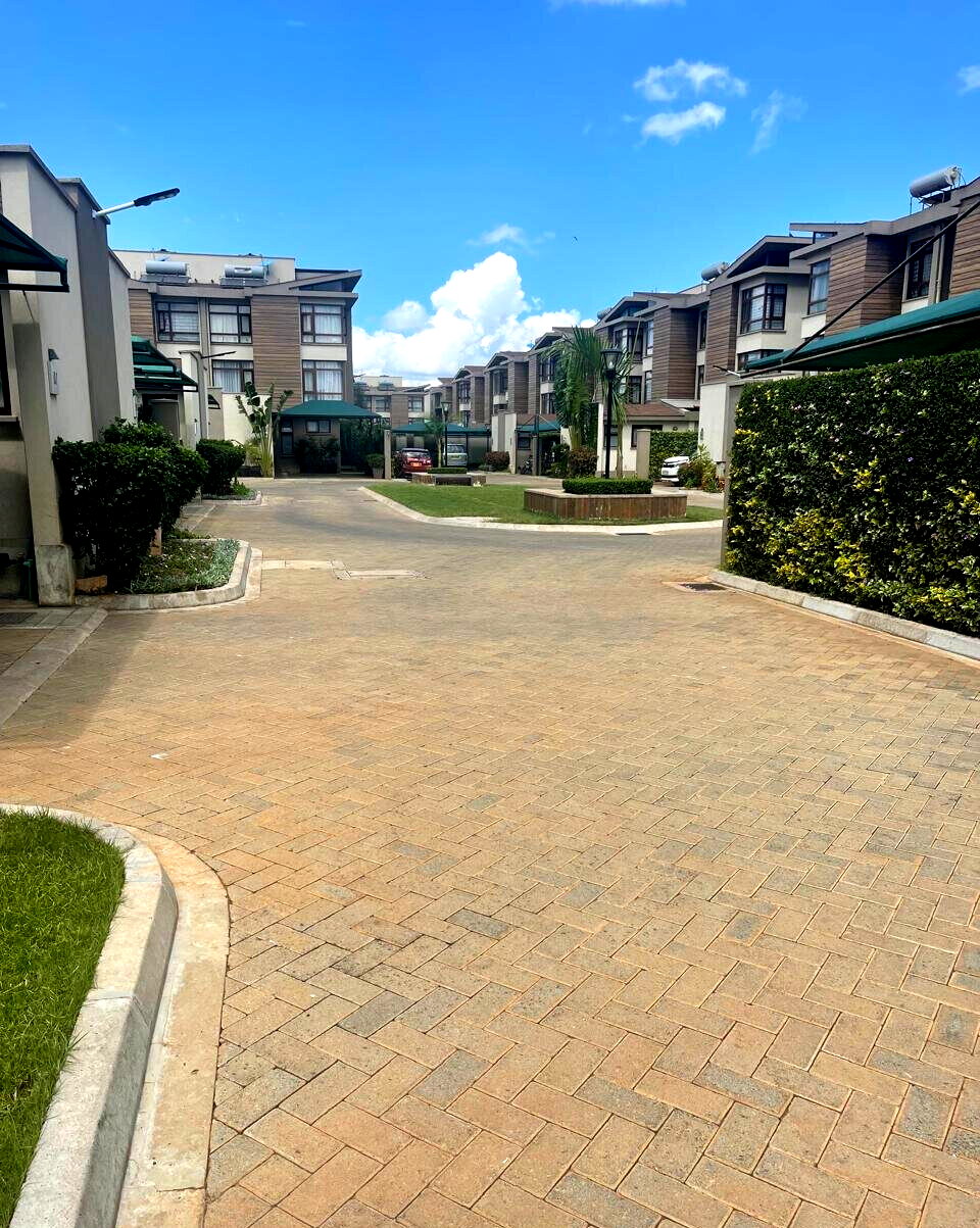 4BR Townhouse with Roof Terrace & Borehole – Phenom Langata