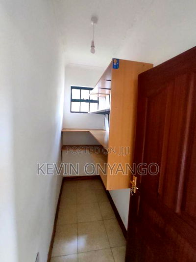 3bdrm Bungalow in Karen for rent - Image 9
