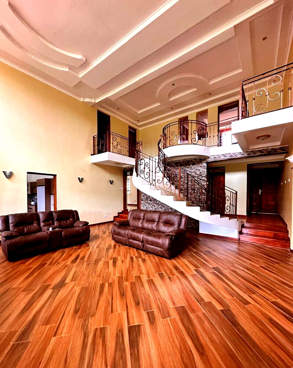 4BR All-Ensuite Villa with Office & DSQ – Kerarapon