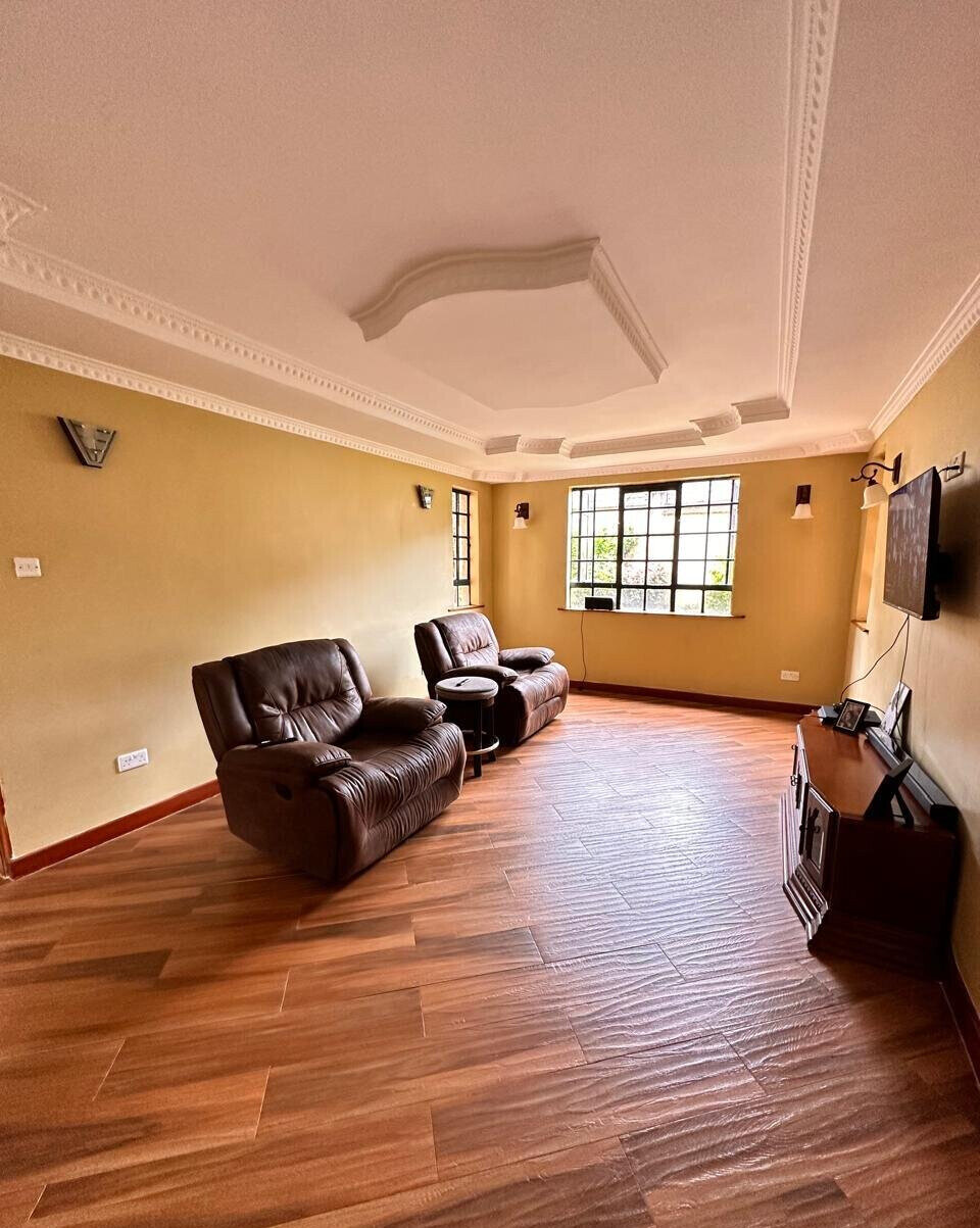 4BR All-Ensuite Villa with Office & DSQ – Kerarapon