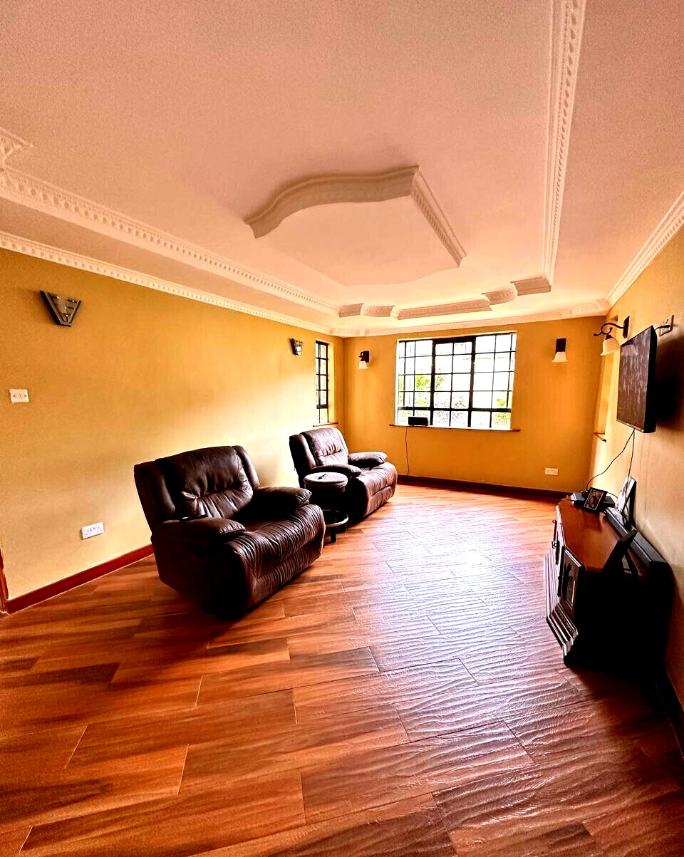 4BR All-Ensuite Villa with Office & DSQ – Kerarapon