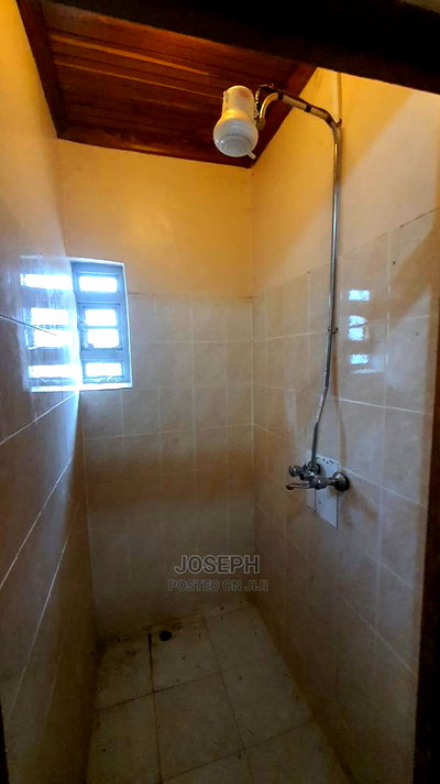 3bdrm Bungalow in Igwamiti for Sale - Image 14