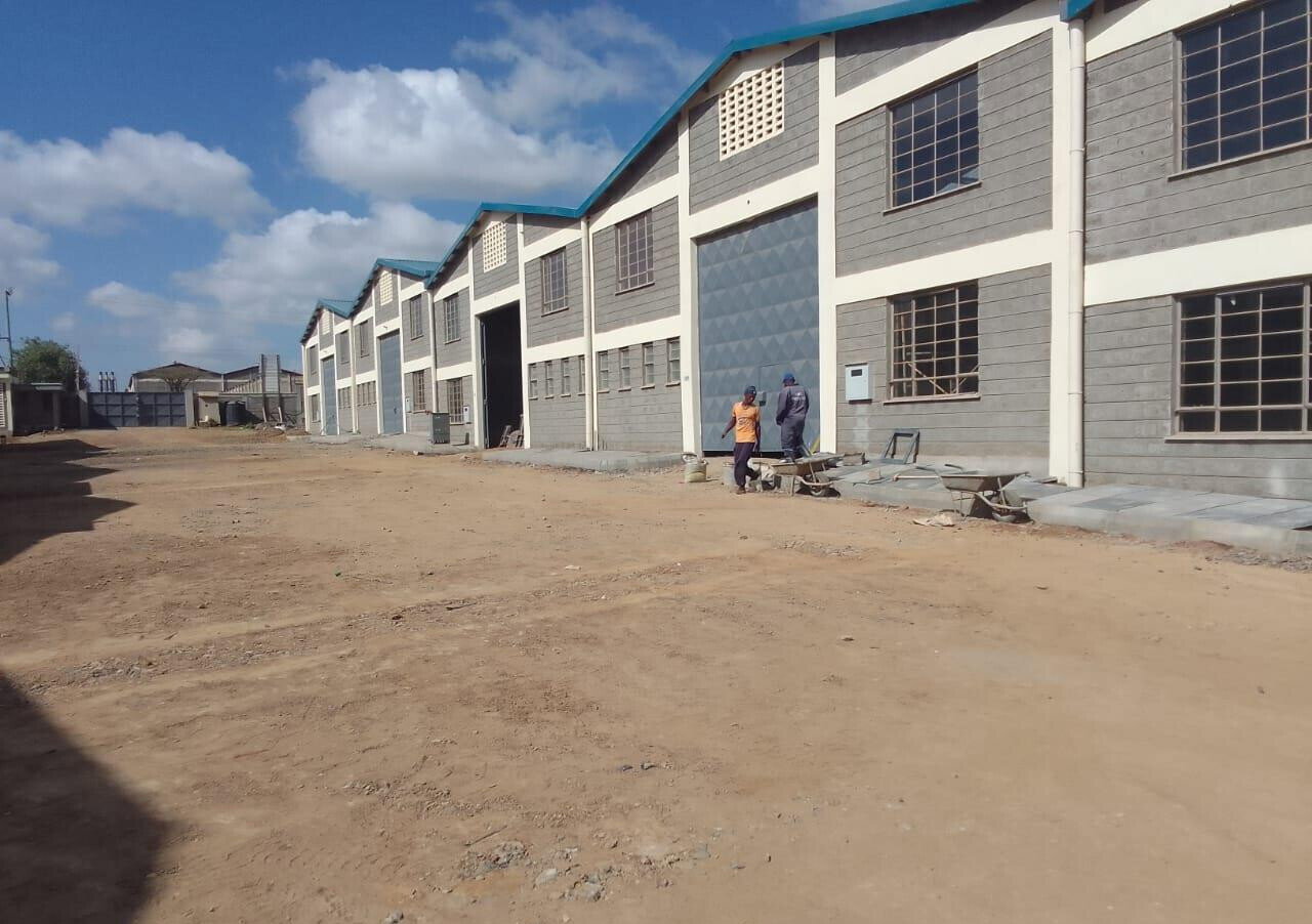 1.3 Acre Warehouse with Parking