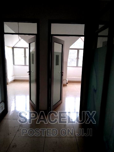 Riverside Office 24000sqft - Image 15