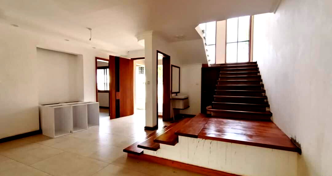 4-Ensuite Townhouse with Jacuzzi & DSQ - Lavington