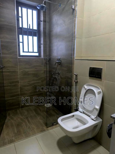 2bdrm Apartment in Lavington for sale - Image 13