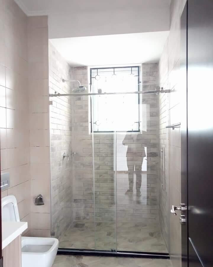 Three-Level 5-Ensuite Villa with Two Kitchens - Lavington