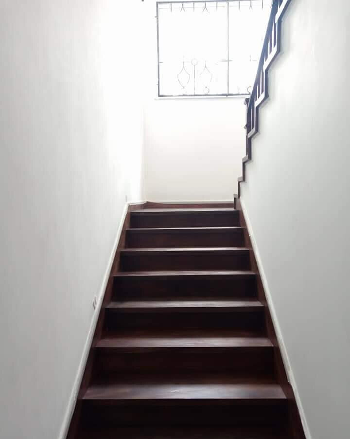 Three-Level 5-Ensuite Villa with Two Kitchens - Lavington