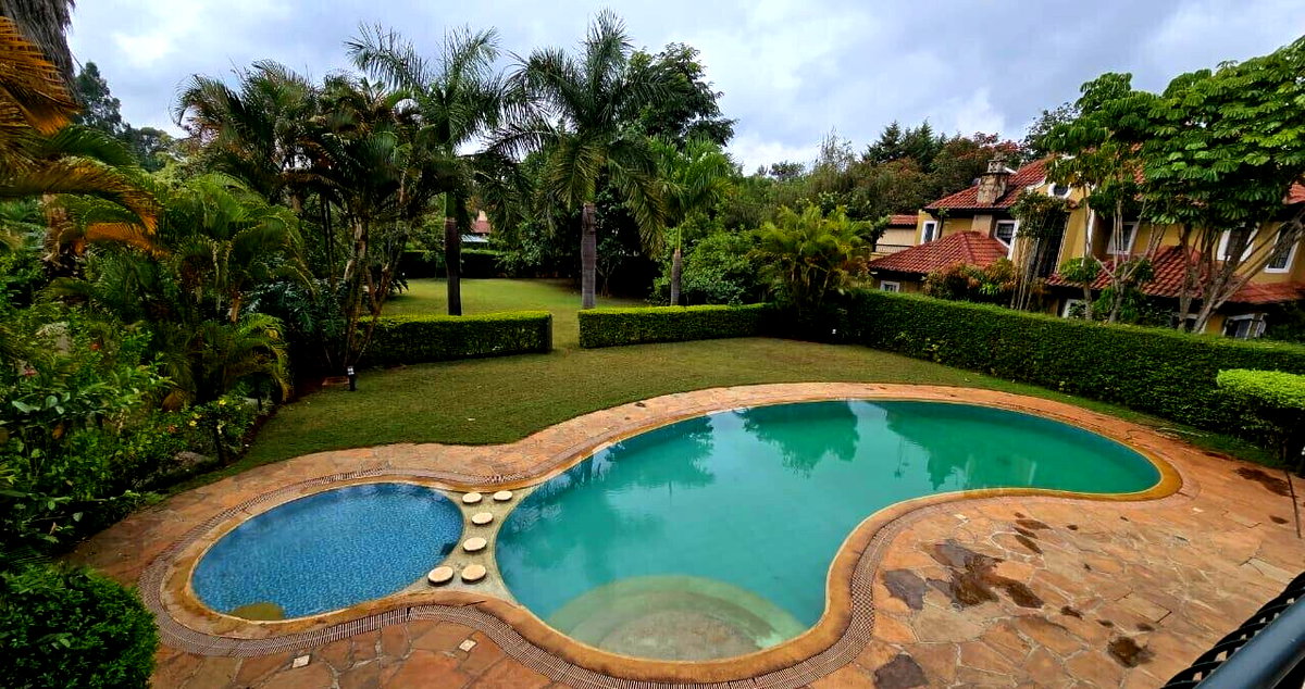 Half-Acre 5BR Villa with Generator & Pool - Runda
