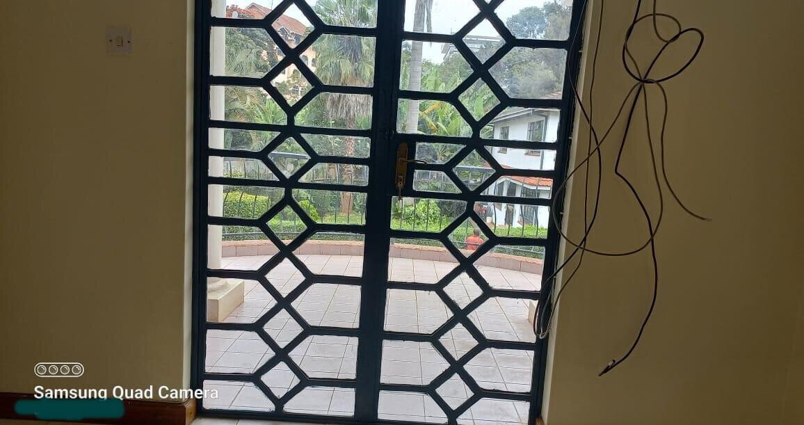 4BR All-Ensuite Townhouse with DSQ & Pool Access – Shanzu Road, Nairobi