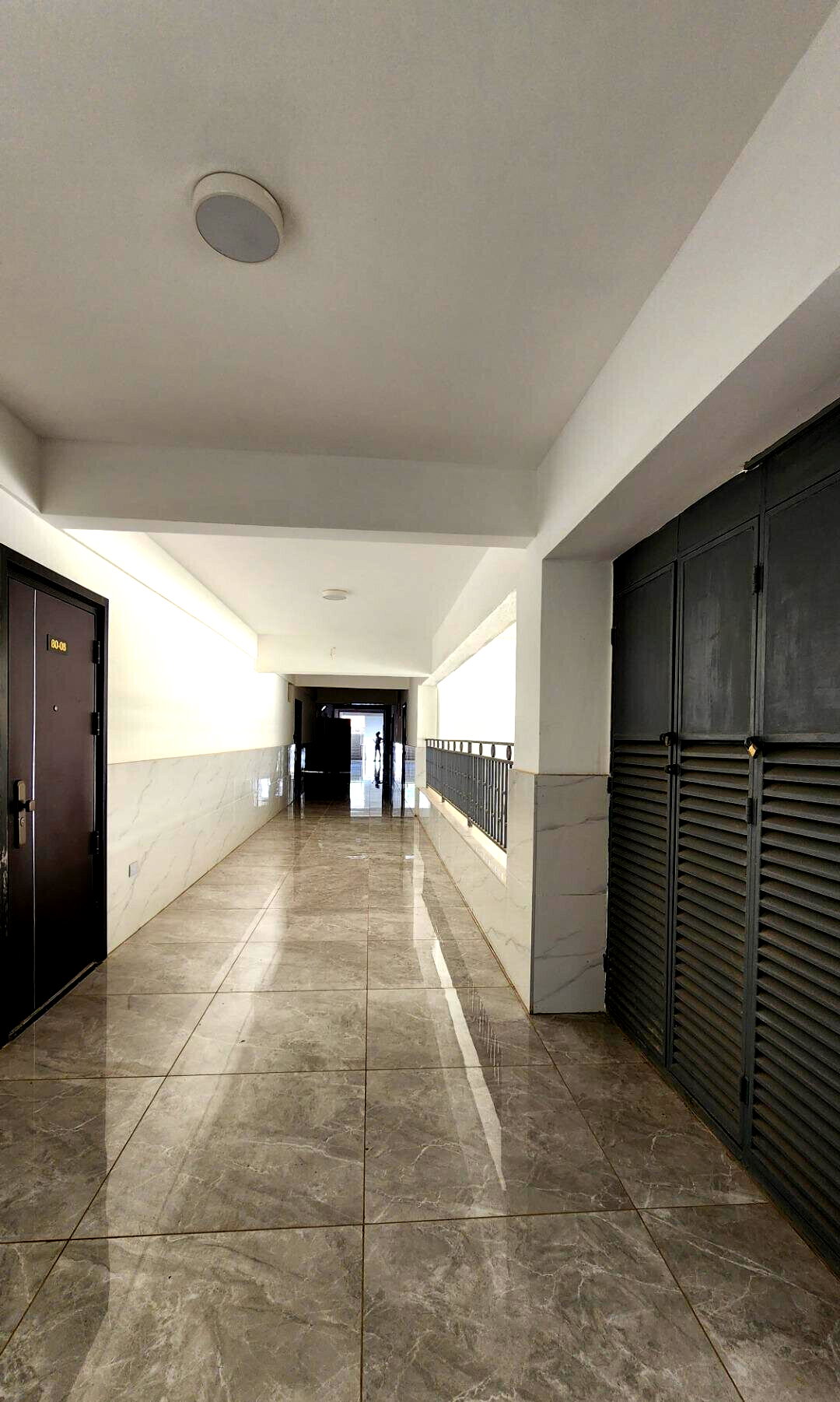 1BR with High-Speed Lifts & Gym - Kilimani