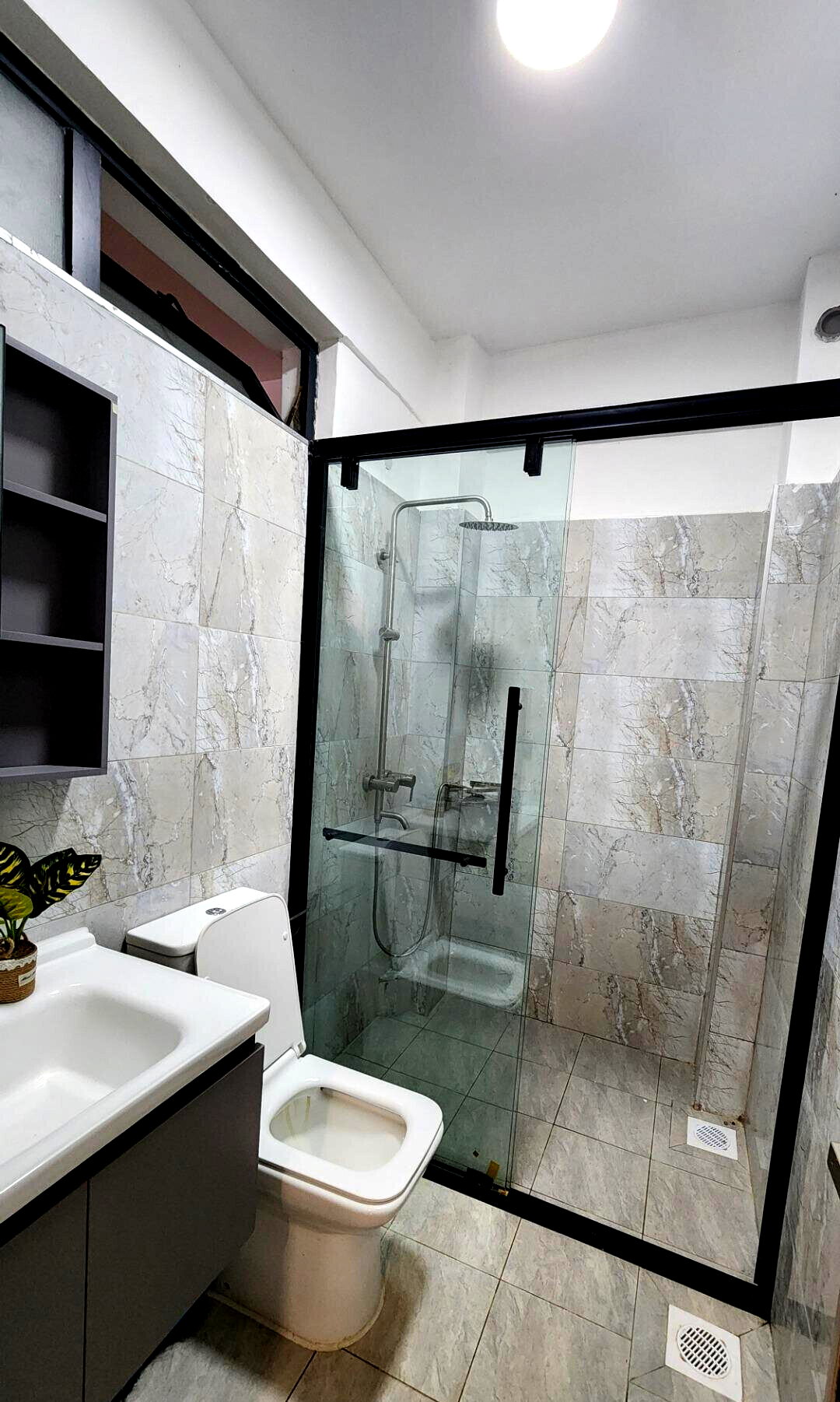 1BR with High-Speed Lifts & Gym - Kilimani
