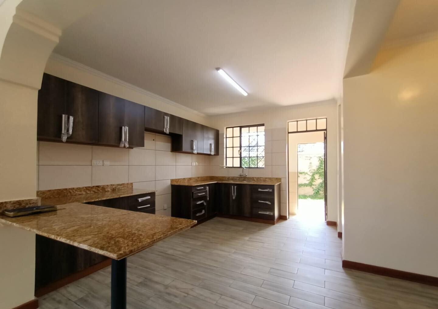 4BR All-Ensuite Townhouse with Balconies & CCTV – Ruiru