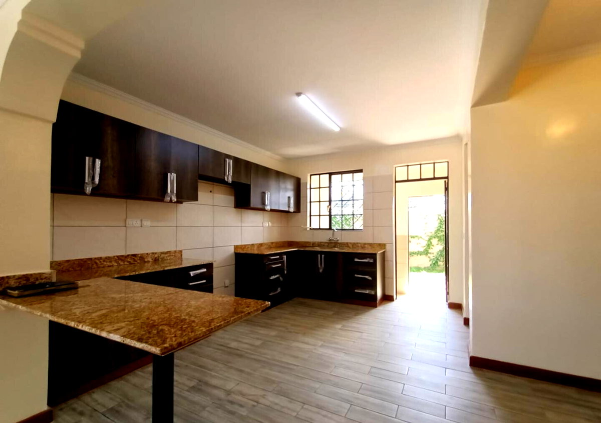 4BR All-Ensuite Townhouse with Balconies & CCTV – Ruiru