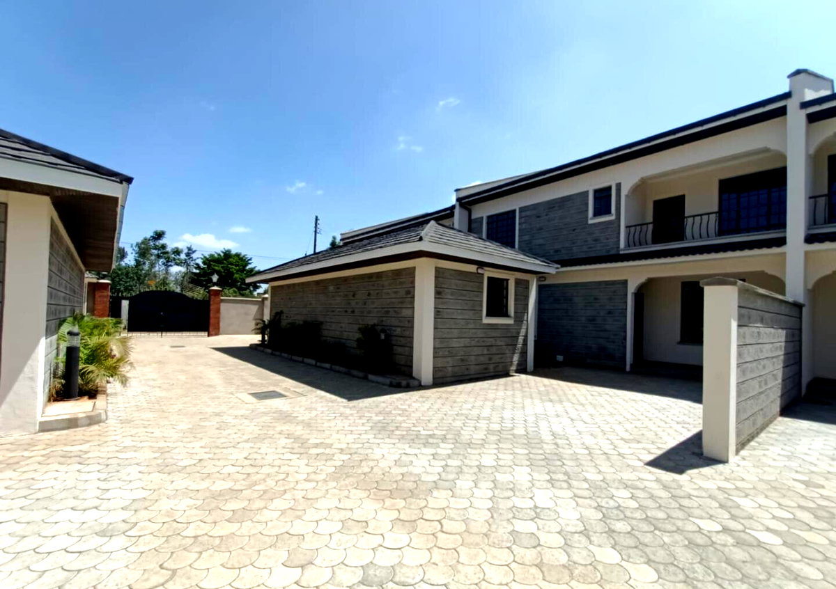 4BR All-Ensuite Townhouse with Balconies & CCTV – Ruiru