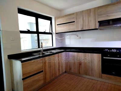 4bdrm Maisonette in Kamakis for sale - Image 2